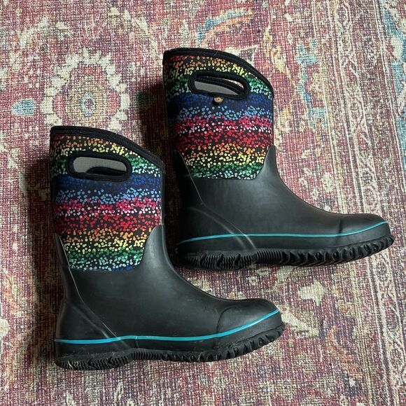 Kids size 5 Colorful rainbow dot Patterned Bog Winter Boots - Picture 7 of 8